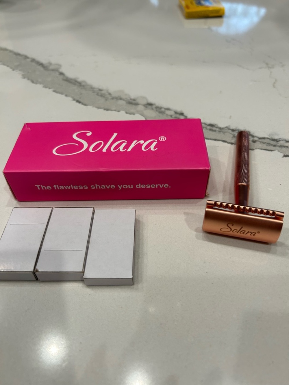 LARA Women's Rose Gold Safety Razor